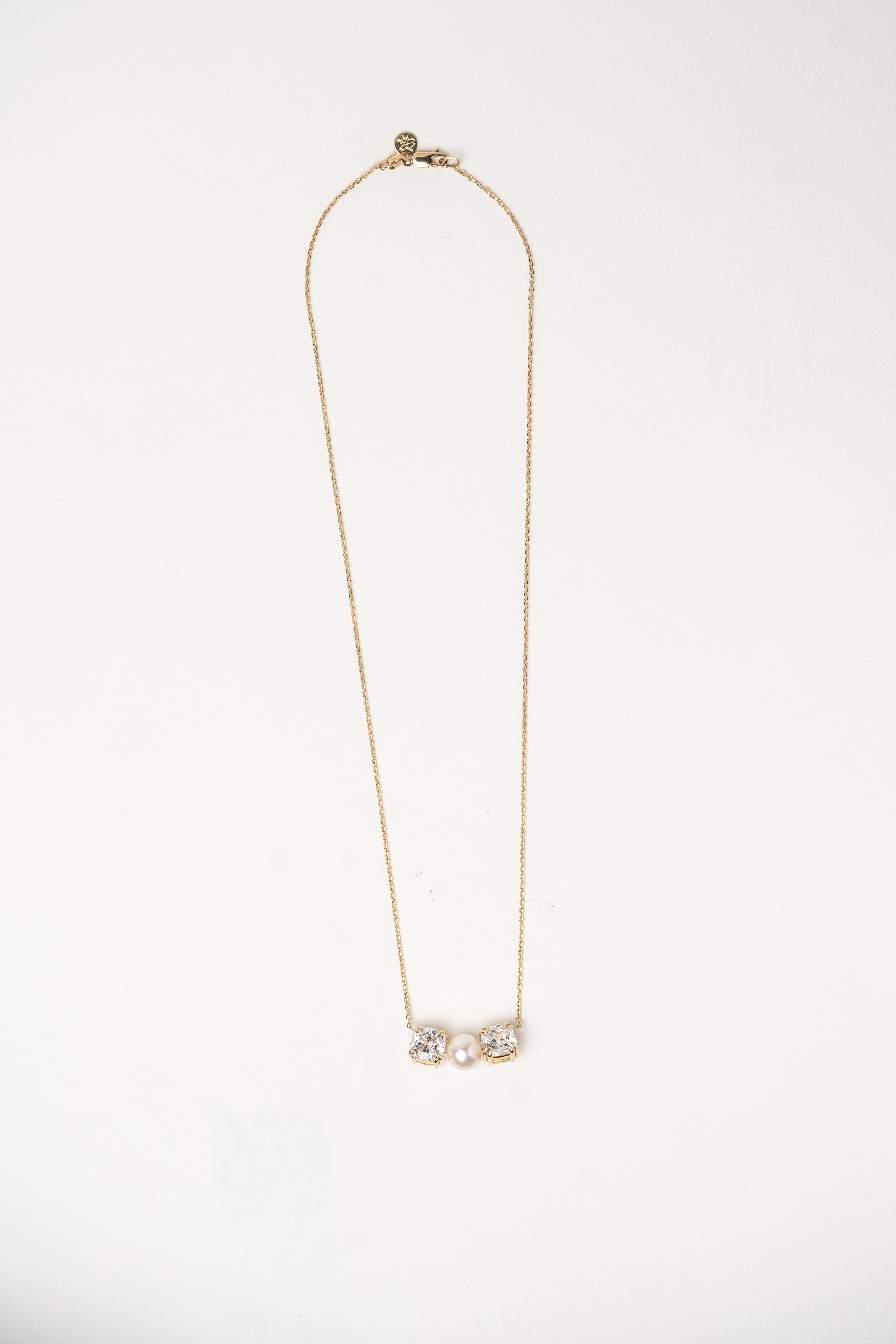 Cushion and Pearl-Essence Necklace