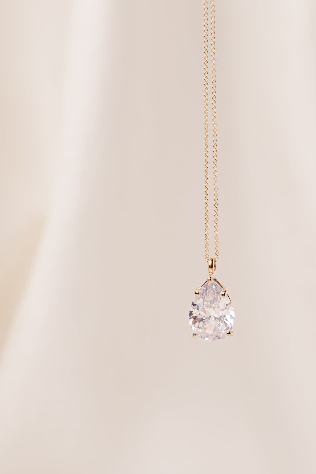 Pear Drop Bridgerton Necklace