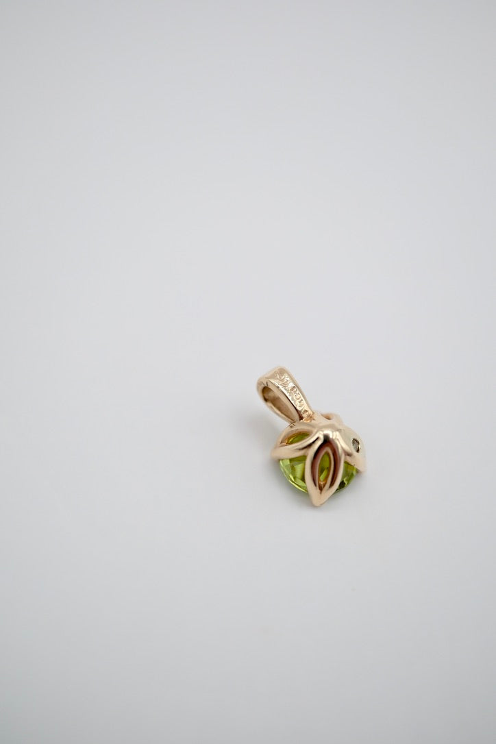 For Her Peridot Pendant
